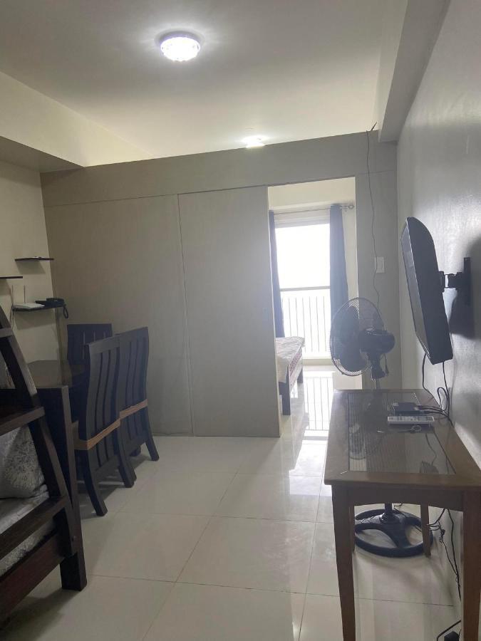 Taal Lake View Wind Residences By Smco Tagaytay City Bagian luar foto