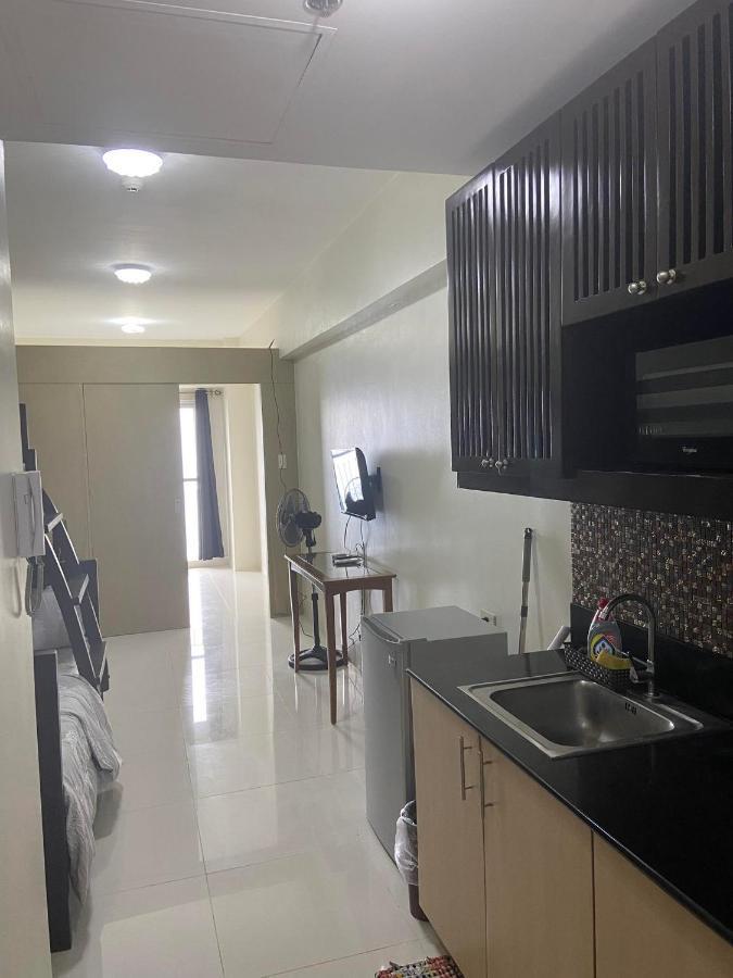 Taal Lake View Wind Residences By Smco Tagaytay City Bagian luar foto