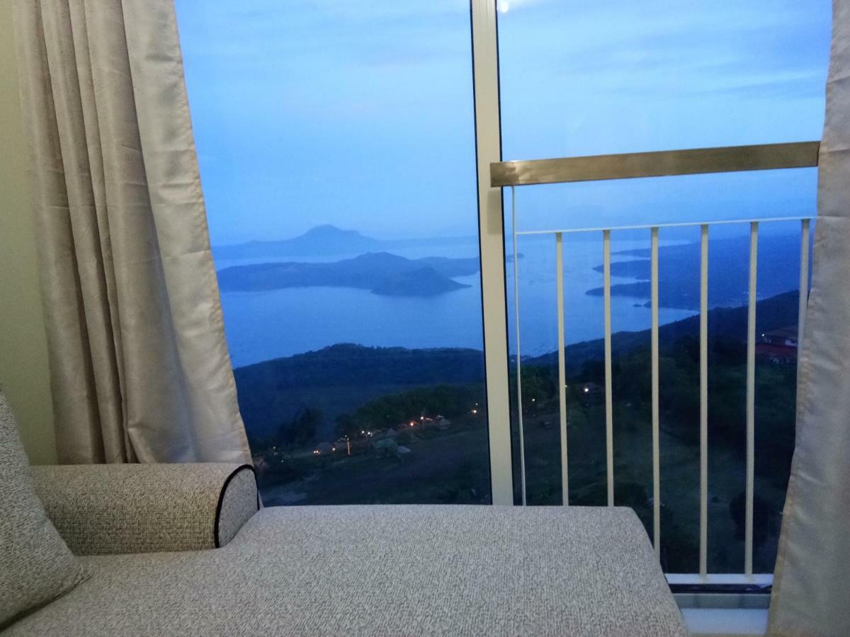 Taal Lake View Wind Residences By Smco Tagaytay City Bagian luar foto