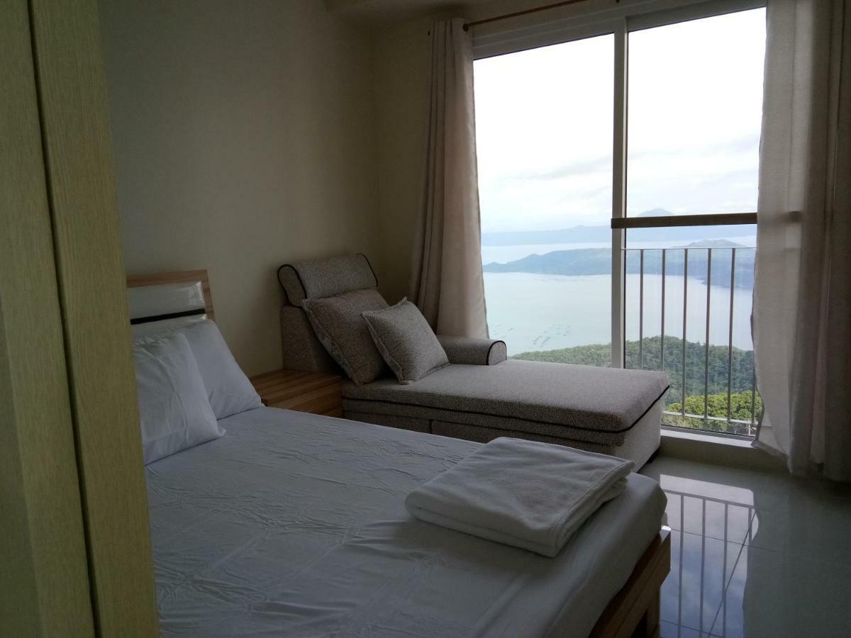 Taal Lake View Wind Residences By Smco Tagaytay City Bagian luar foto